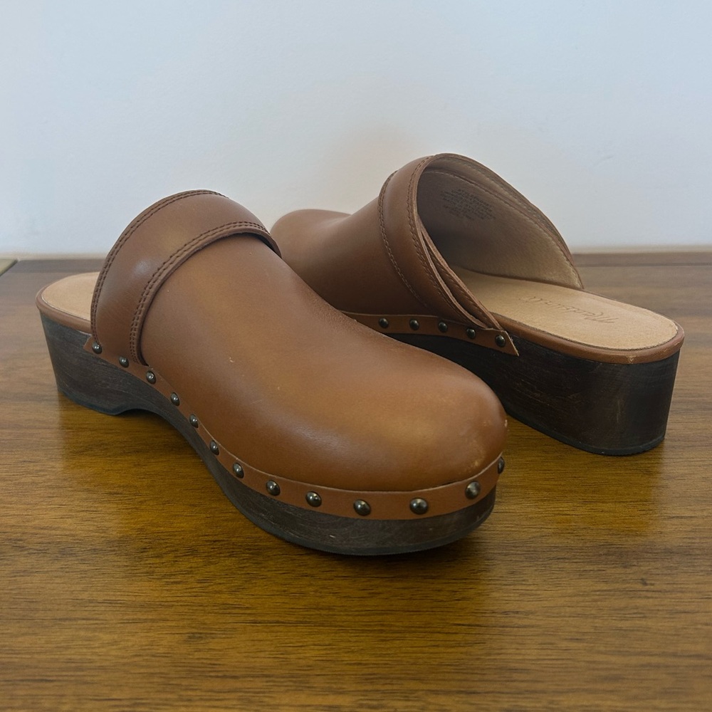 Madewell Cecily Brown Clogs, Leather Studded Mules - Picture 2 of 7